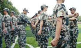 最新军训爆料新闻报道稿,揭秘军营生活与训练细节