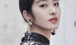 杨采钰娱乐爆料了吗,揭秘明星幕后故事